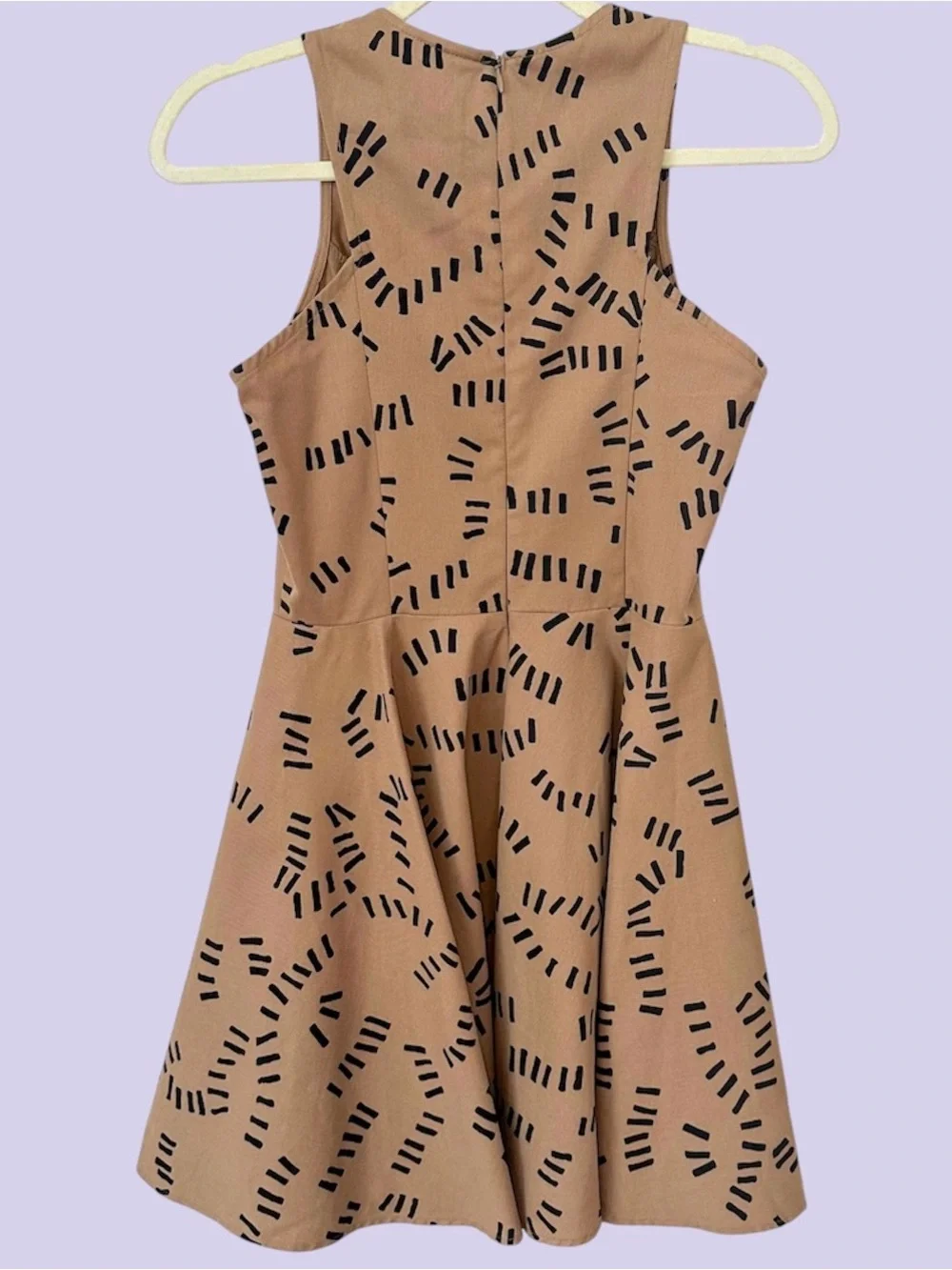 Dusen dusen tan linear print skater dress